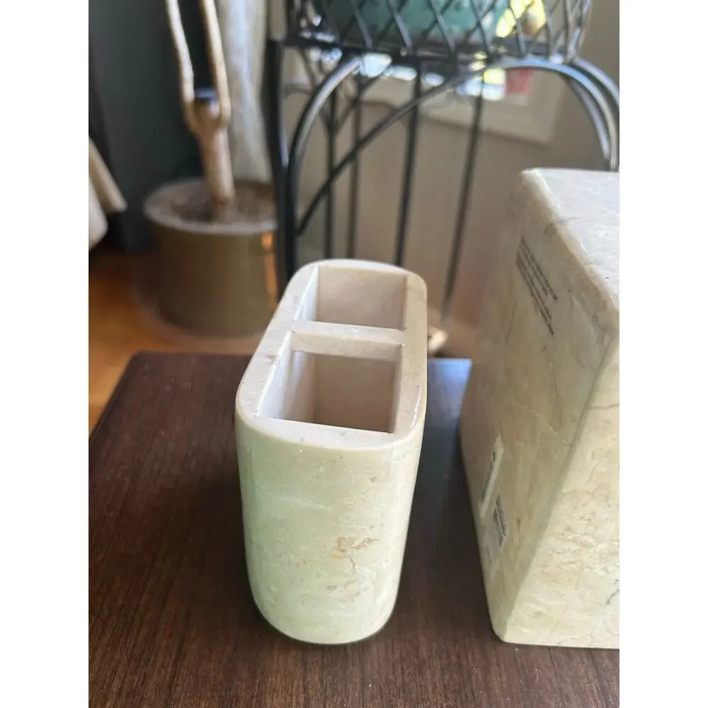 Bed Bath & beyond MARBLE BATHROOM TISSUE BOX COVER & TB Holder - CHAMPAGNE